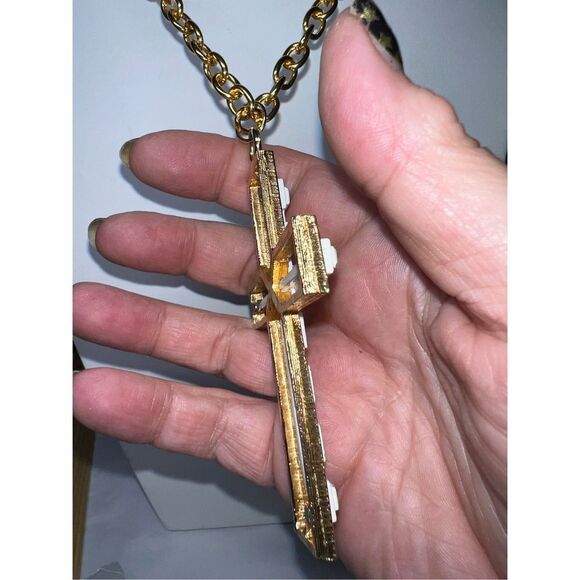 Gold Tone and‎ White Metal Large Modernist Cross Pendant Necklace - Picture 4 of 10